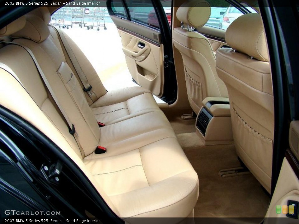 Sand Beige Interior Photo for the 2003 BMW 5 Series 525i Sedan #44720168