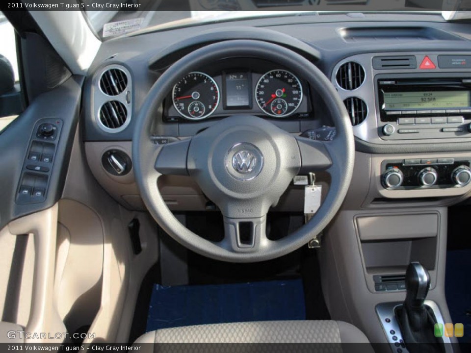 Clay Gray Interior Dashboard for the 2011 Volkswagen Tiguan S #44720648