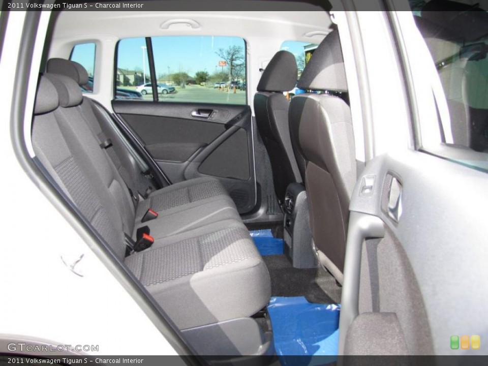 Charcoal Interior Photo for the 2011 Volkswagen Tiguan S #44720916