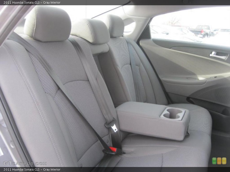 Gray Interior Photo for the 2011 Hyundai Sonata GLS #44721280