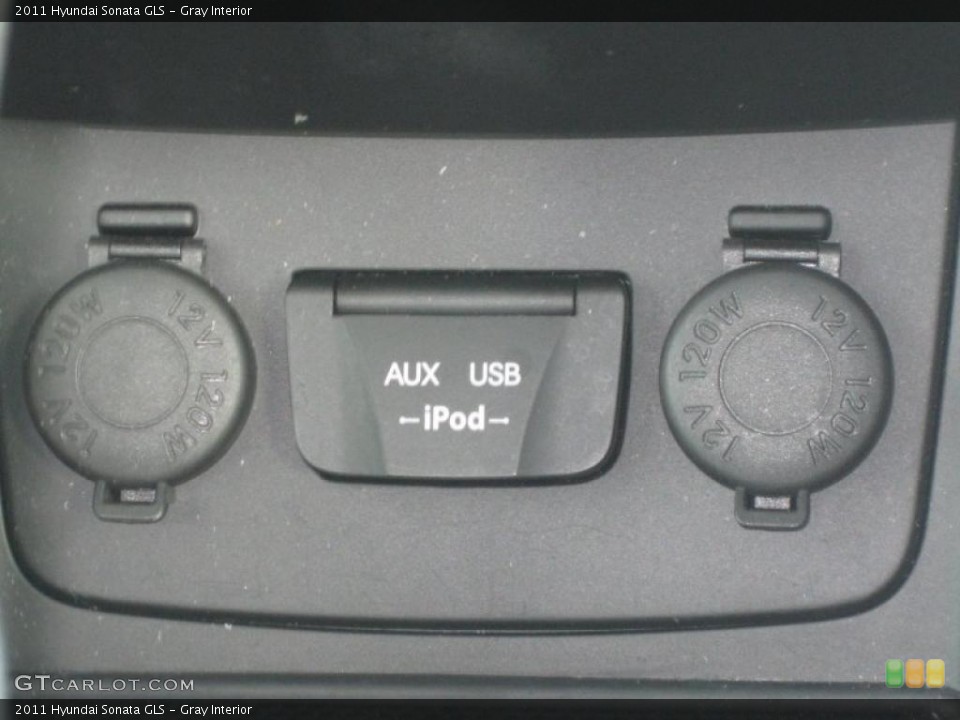Gray Interior Controls for the 2011 Hyundai Sonata GLS #44721496