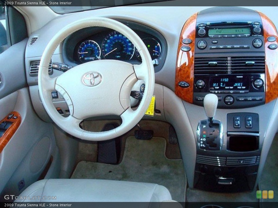 Stone Interior Photo for the 2009 Toyota Sienna XLE #44724692