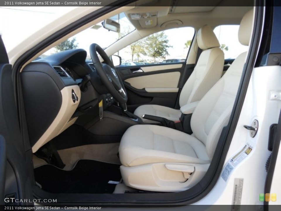 Cornsilk Beige Interior Photo for the 2011 Volkswagen Jetta SE Sedan #44727273