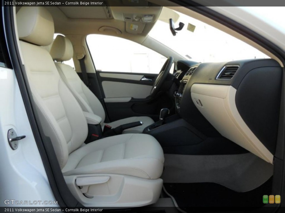 Cornsilk Beige Interior Photo for the 2011 Volkswagen Jetta SE Sedan #44727309