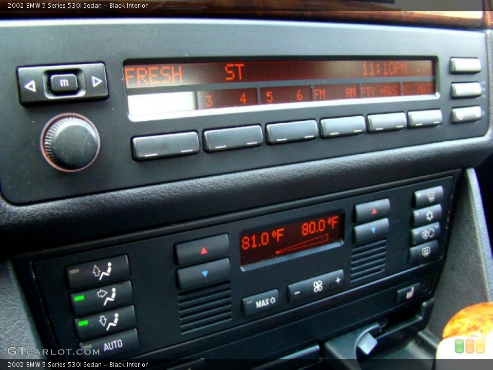 Black Interior Controls for the 2002 BMW 5 Series 530i Sedan #44733641