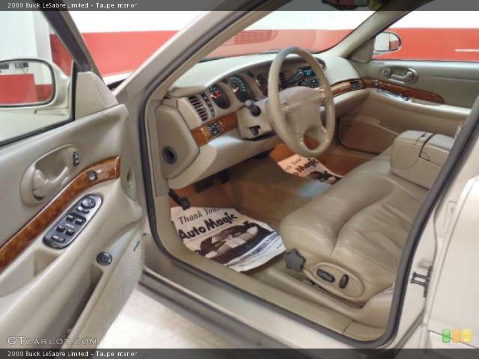 Taupe Interior Photo for the 2000 Buick LeSabre Limited #44737590
