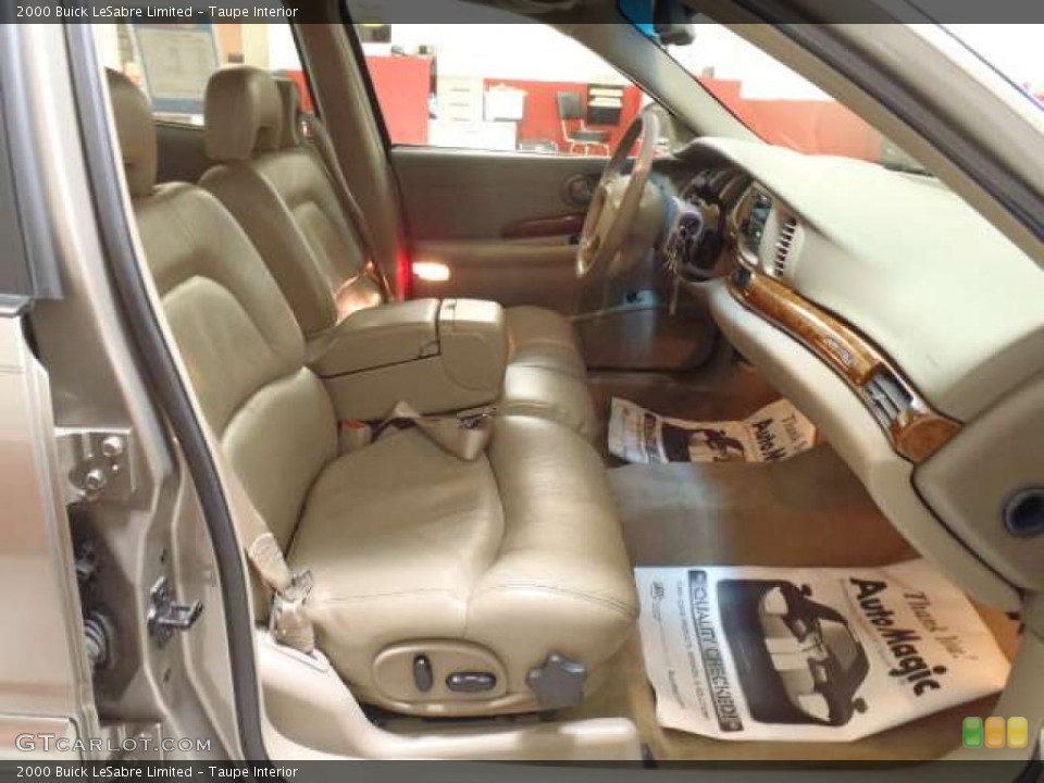 Taupe Interior Photo for the 2000 Buick LeSabre Limited #44737730