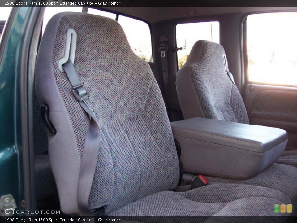 Gray Interior Photo for the 1998 Dodge Ram 1500 Sport Extended Cab 4x4 #44742423