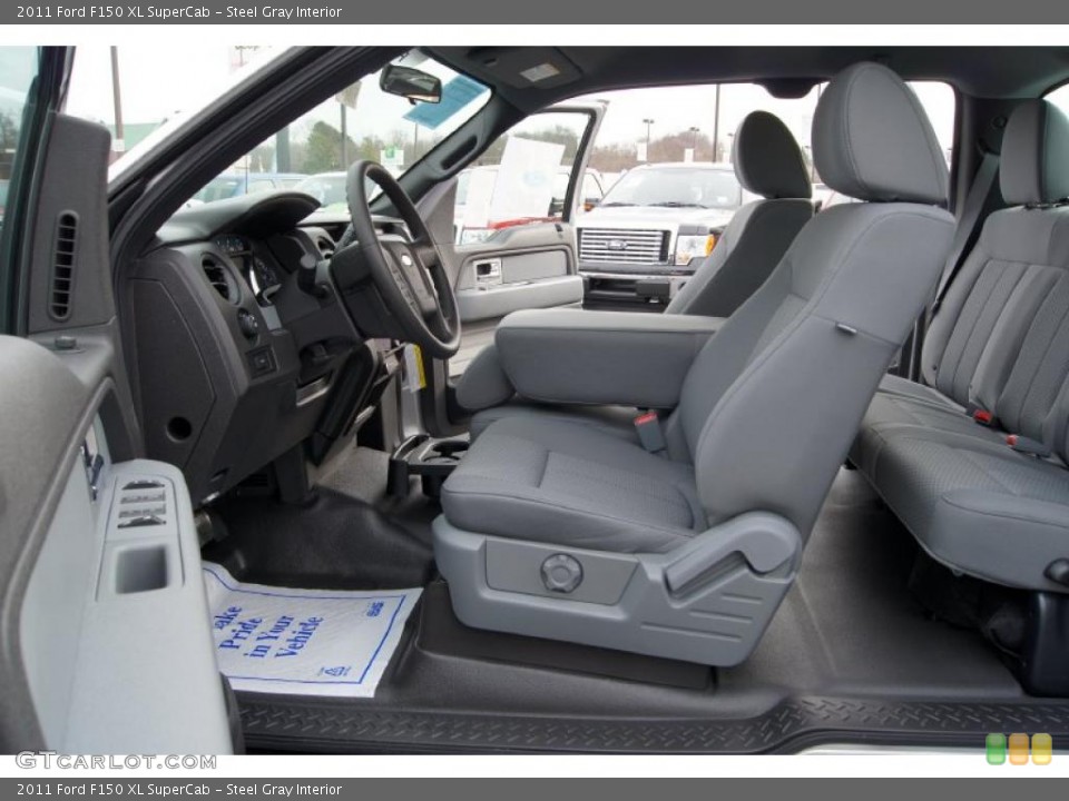 Steel Gray Interior Photo for the 2011 Ford F150 XL SuperCab #44745926