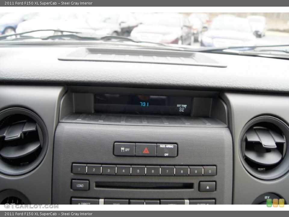 Steel Gray Interior Controls for the 2011 Ford F150 XL SuperCab #44746235