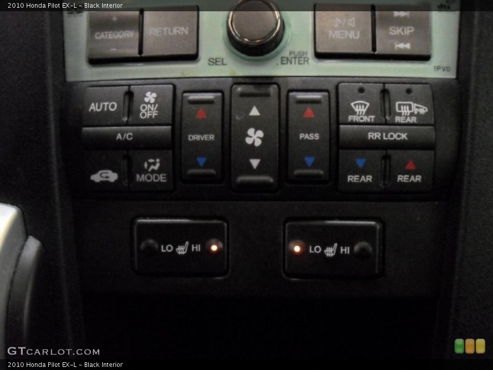 Black Interior Controls for the 2010 Honda Pilot EX-L #44747371