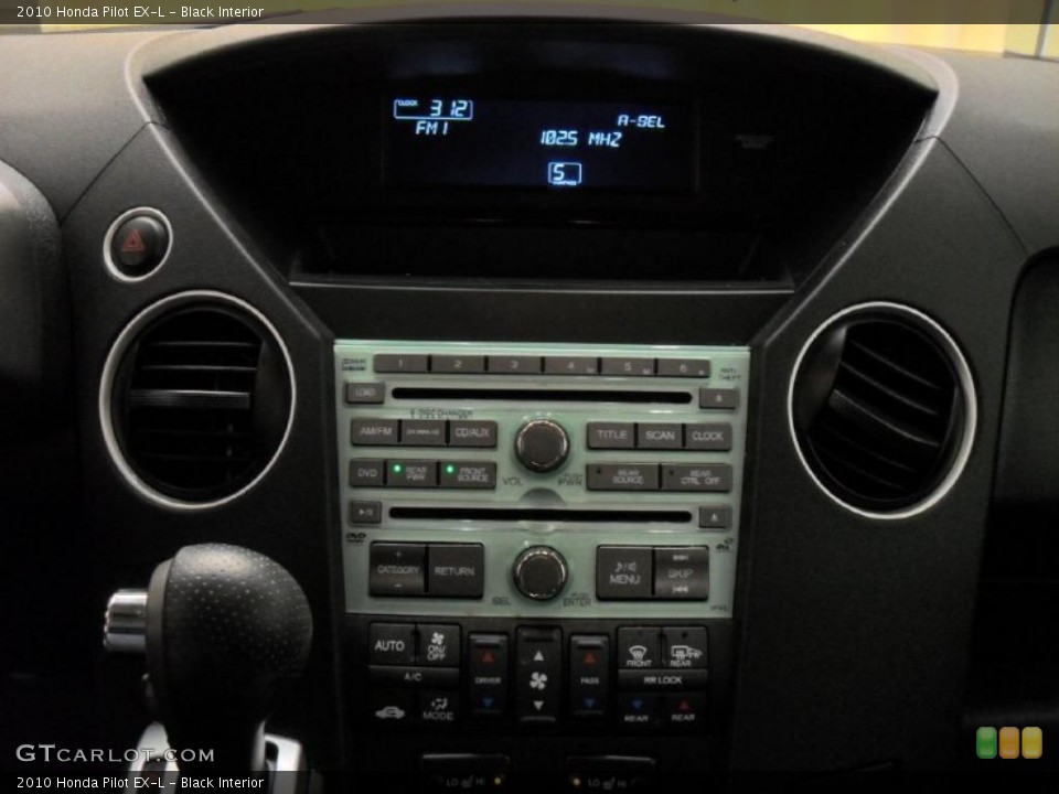 Black Interior Controls for the 2010 Honda Pilot EX-L #44747403
