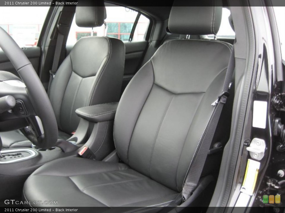 Black Interior Photo for the 2011 Chrysler 200 Limited #44759787