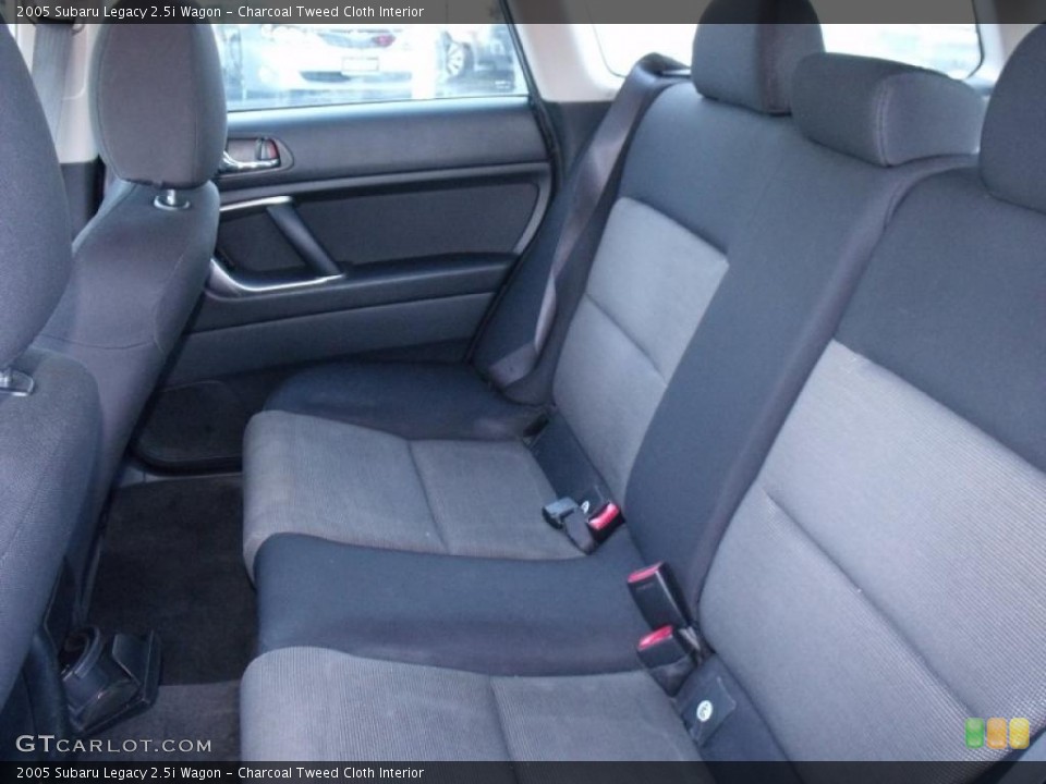 Charcoal Tweed Cloth Interior Photo for the 2005 Subaru Legacy 2.5i Wagon #44761103