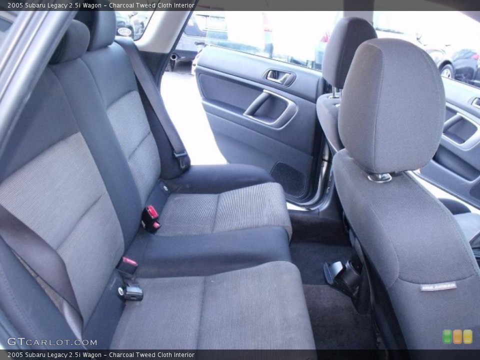 Charcoal Tweed Cloth Interior Photo for the 2005 Subaru Legacy 2.5i Wagon #44761147