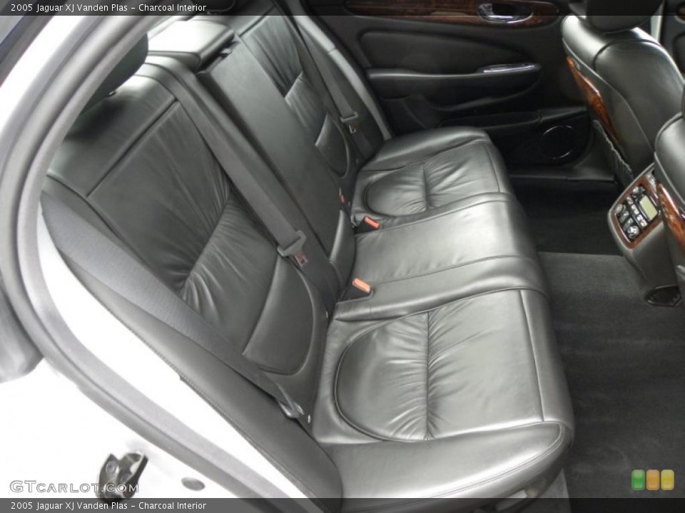 Charcoal Interior Photo for the 2005 Jaguar XJ Vanden Plas #44766825