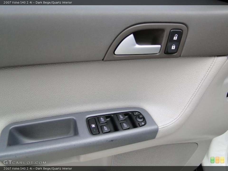 Dark Beige/Quartz Interior Door Panel for the 2007 Volvo S40 2.4i #44773149