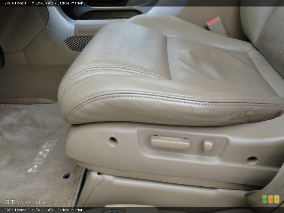 Saddle Interior Photo for the 2004 Honda Pilot EX-L 4WD #44775141