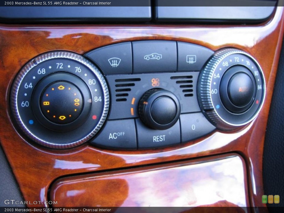 Charcoal Interior Controls for the 2003 Mercedes-Benz SL 55 AMG Roadster #44775481
