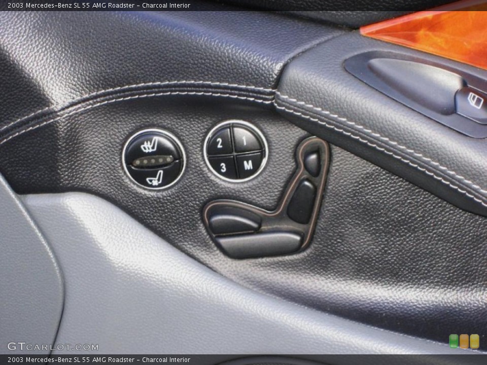 Charcoal Interior Controls for the 2003 Mercedes-Benz SL 55 AMG Roadster #44775577