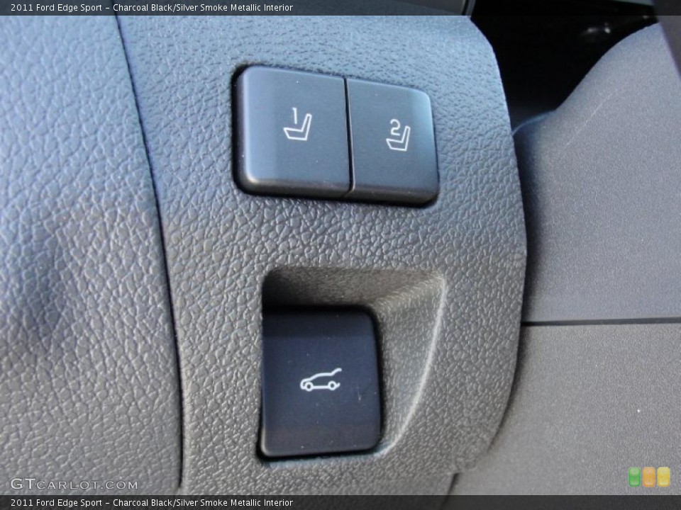 Charcoal Black/Silver Smoke Metallic Interior Controls for the 2011 Ford Edge Sport #44778770
