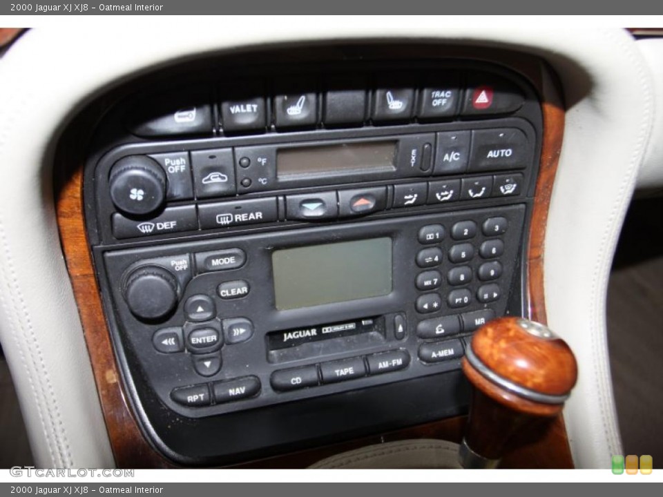 Oatmeal Interior Controls for the 2000 Jaguar XJ XJ8 #44783566