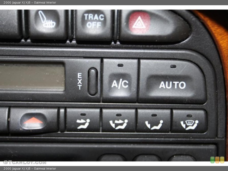 Oatmeal Interior Controls for the 2000 Jaguar XJ XJ8 #44783594
