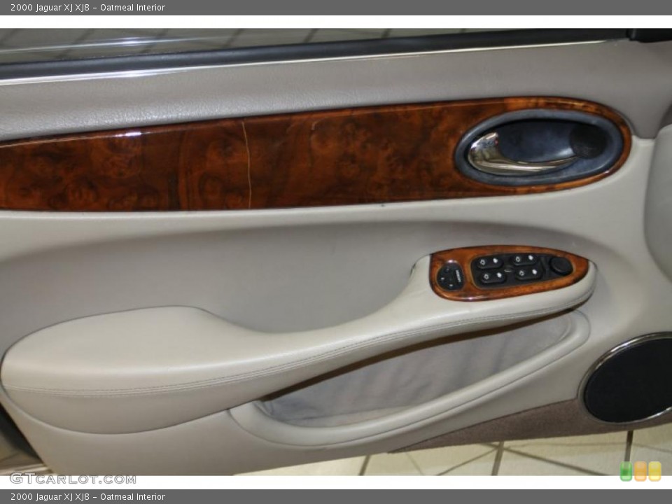 Oatmeal Interior Controls for the 2000 Jaguar XJ XJ8 #44783654