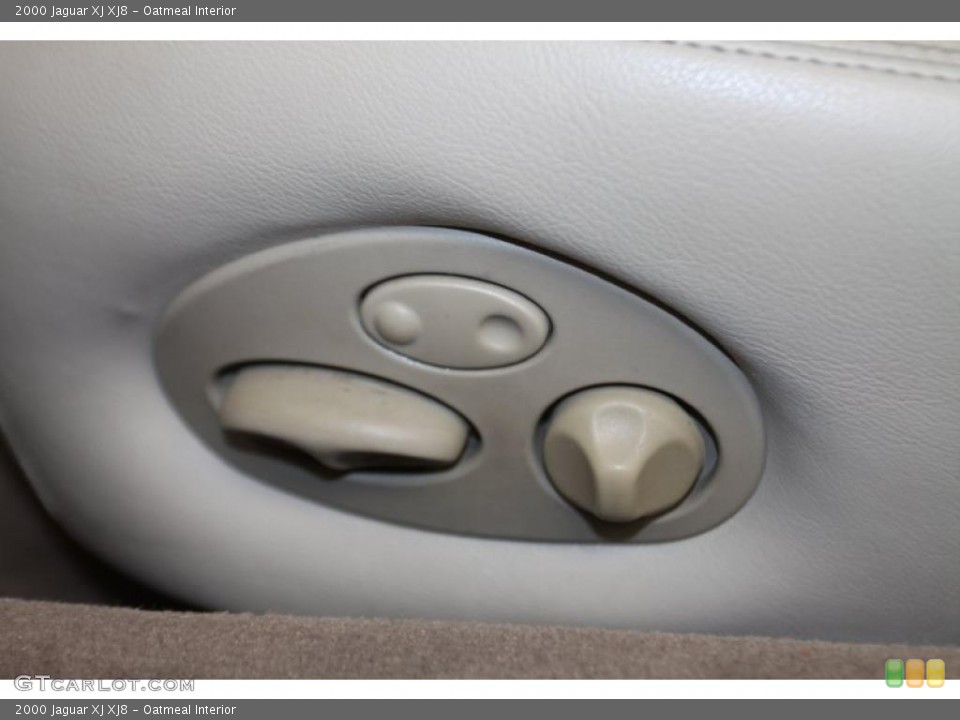 Oatmeal Interior Controls for the 2000 Jaguar XJ XJ8 #44783686