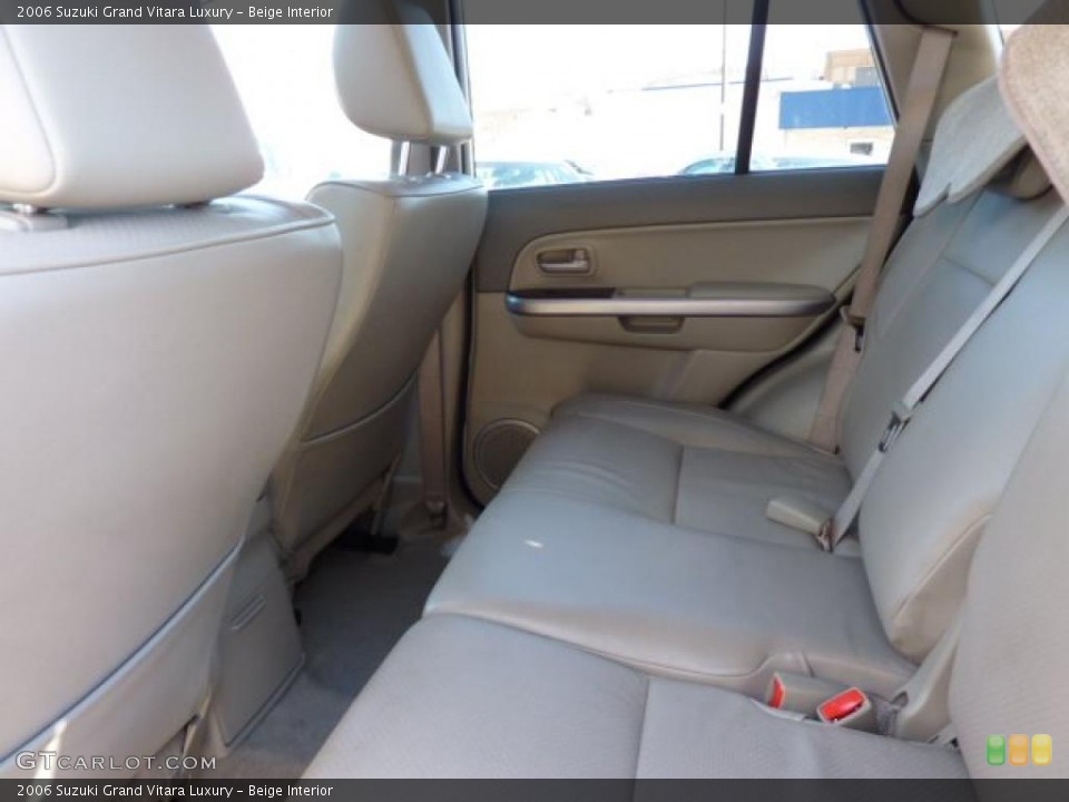 Beige Interior Photo for the 2006 Suzuki Grand Vitara Luxury #44792590