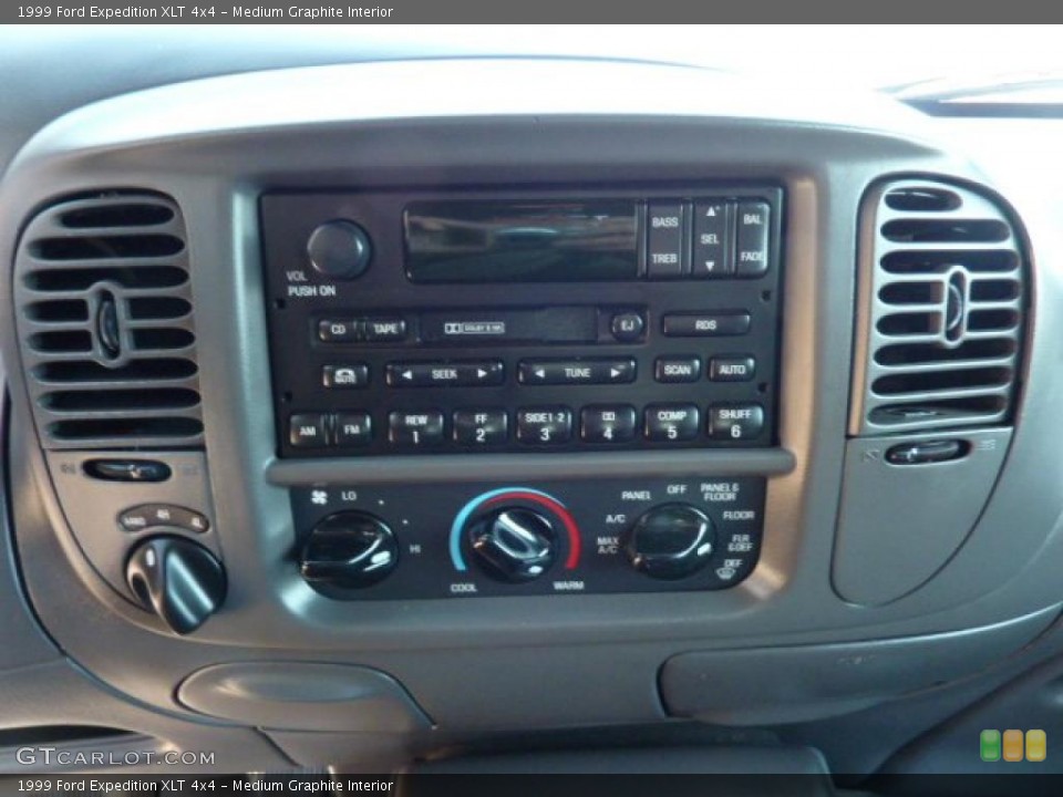 Medium Graphite Interior Controls for the 1999 Ford Expedition XLT 4x4 #44793094
