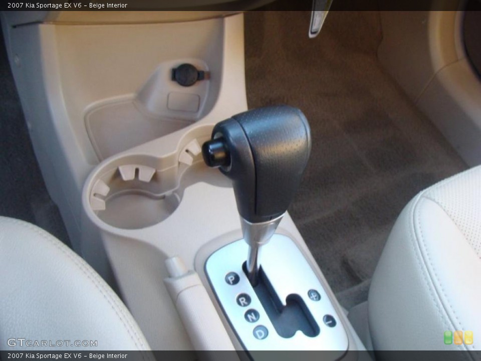 Beige Interior Transmission for the 2007 Kia Sportage EX V6 #44795894