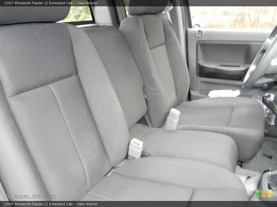 Slate Interior Photo for the 2007 Mitsubishi Raider LS Extended Cab #44796278
