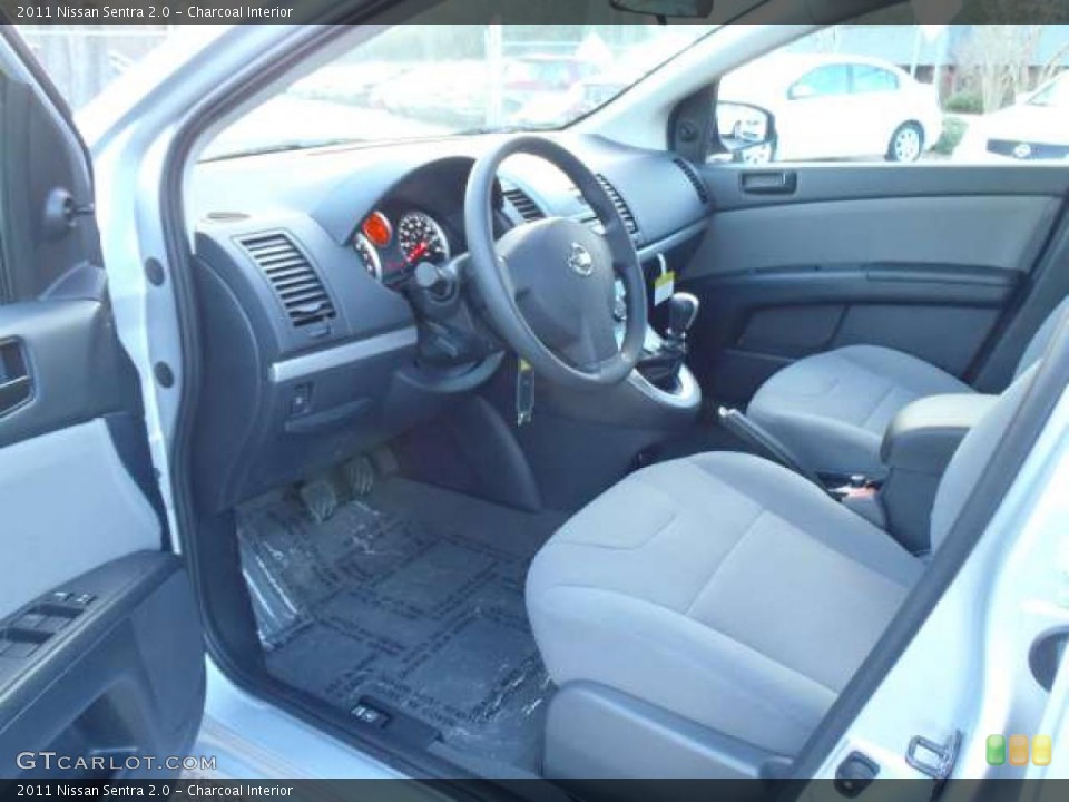 Charcoal Interior Photo for the 2011 Nissan Sentra 2.0 #44807632