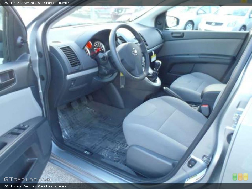 Charcoal Interior Photo for the 2011 Nissan Sentra 2.0 #44807800
