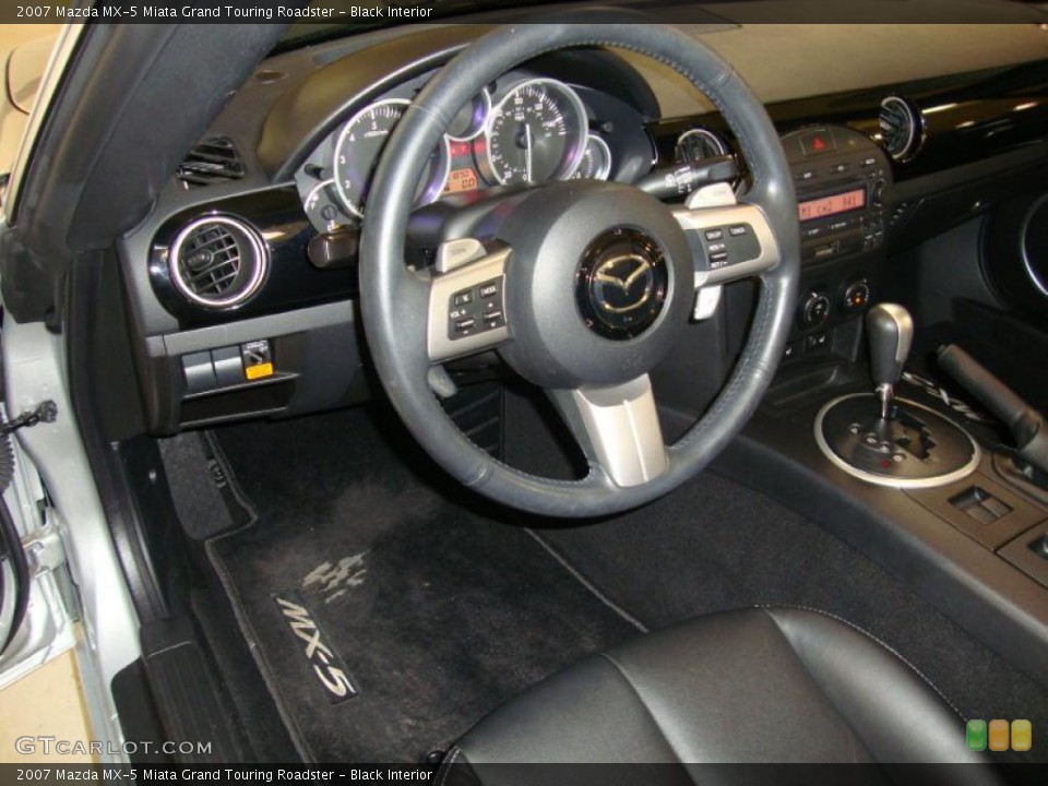 Black Interior Photo for the 2007 Mazda MX-5 Miata Grand Touring Roadster #44809168