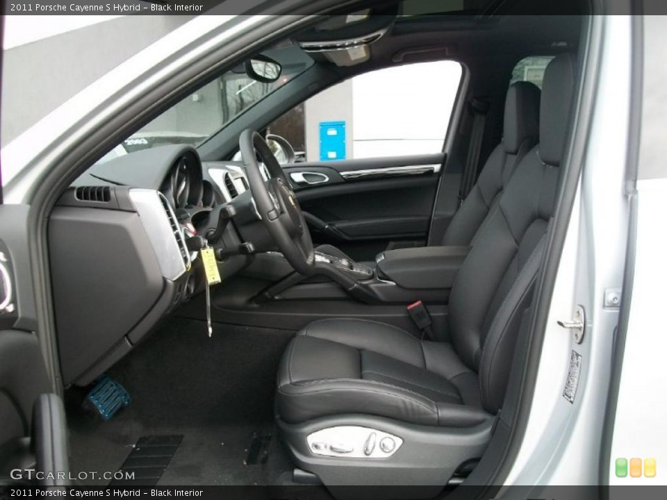 Black Interior Photo for the 2011 Porsche Cayenne S Hybrid #44816168