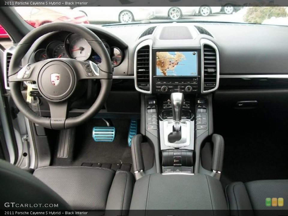 Black Interior Dashboard for the 2011 Porsche Cayenne S Hybrid #44816200
