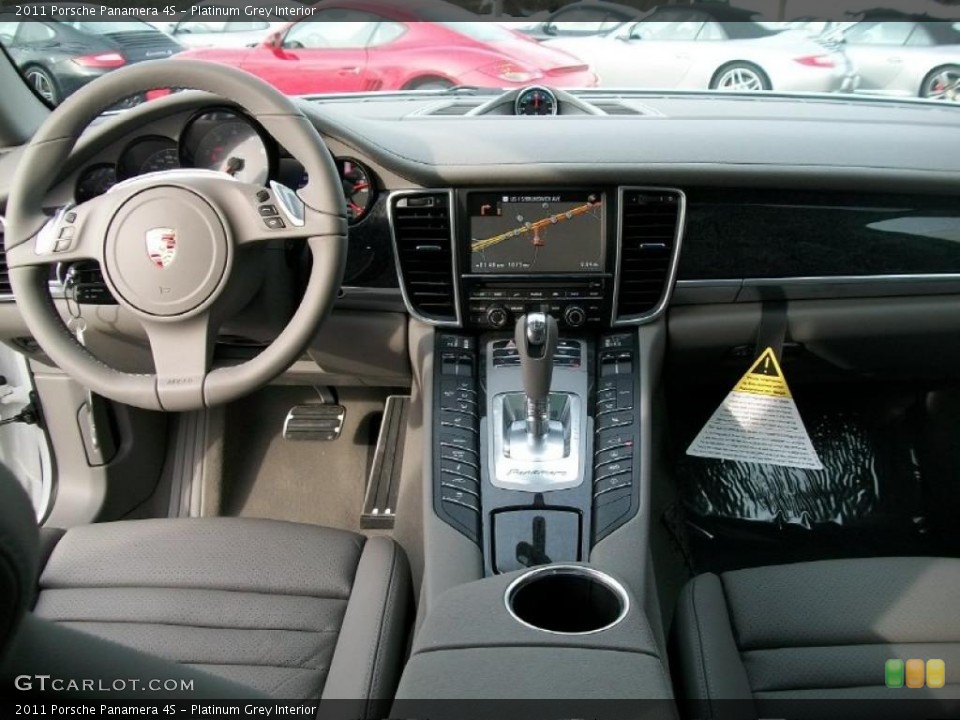 Platinum Grey Interior Dashboard for the 2011 Porsche Panamera 4S #44817844