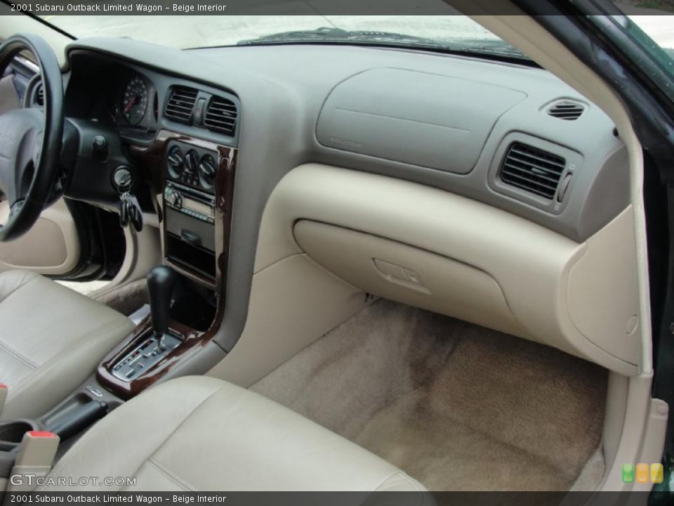 Beige Interior Photo for the 2001 Subaru Outback Limited Wagon #44818240