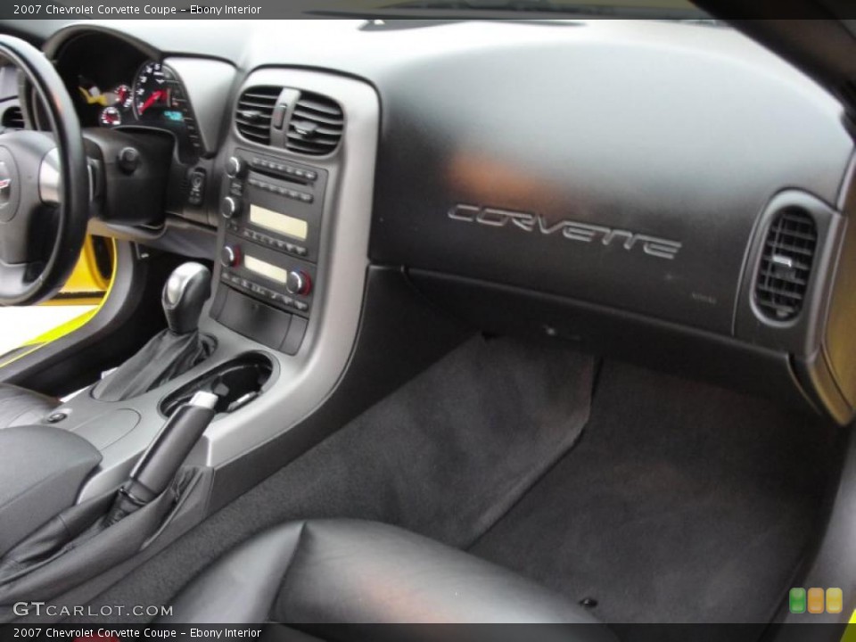 Ebony Interior Dashboard for the 2007 Chevrolet Corvette Coupe #44818904