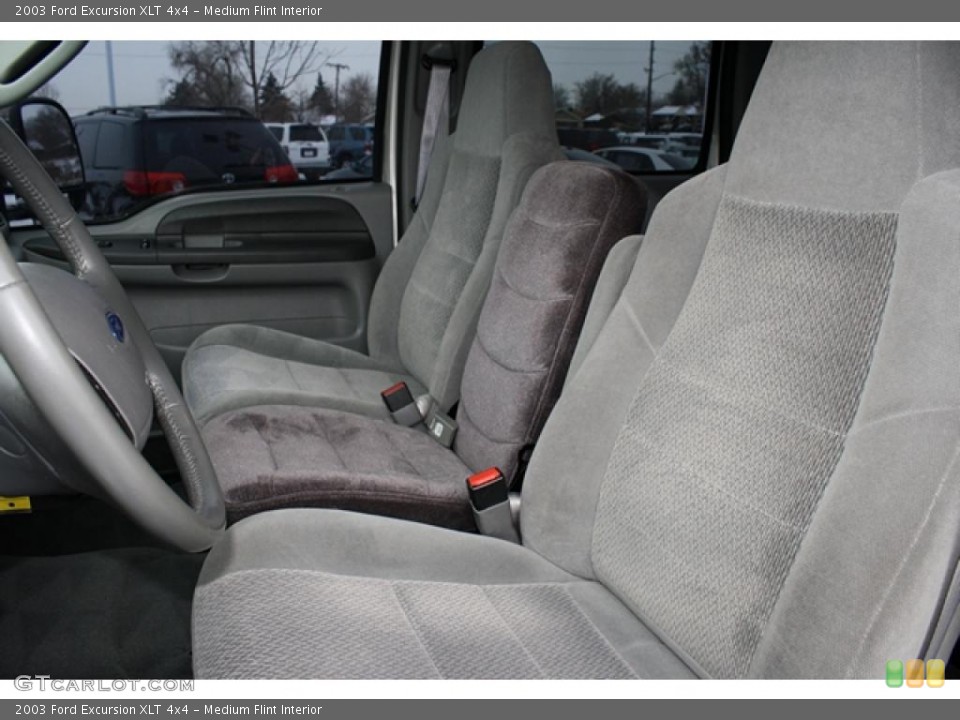 Medium Flint Interior Photo for the 2003 Ford Excursion XLT 4x4 #44818996
