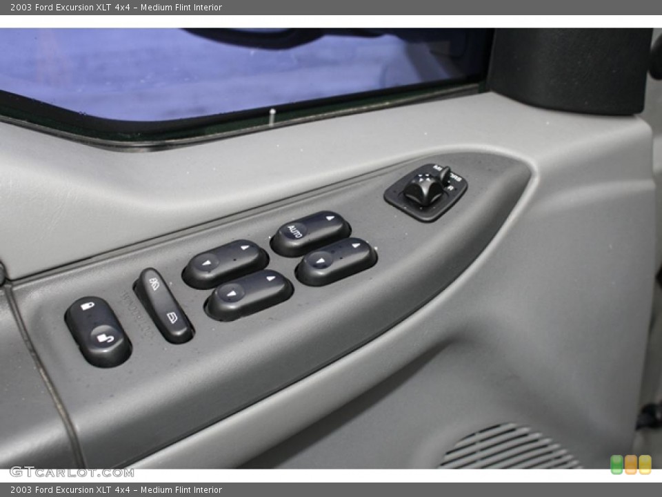 Medium Flint Interior Controls for the 2003 Ford Excursion XLT 4x4 #44819296