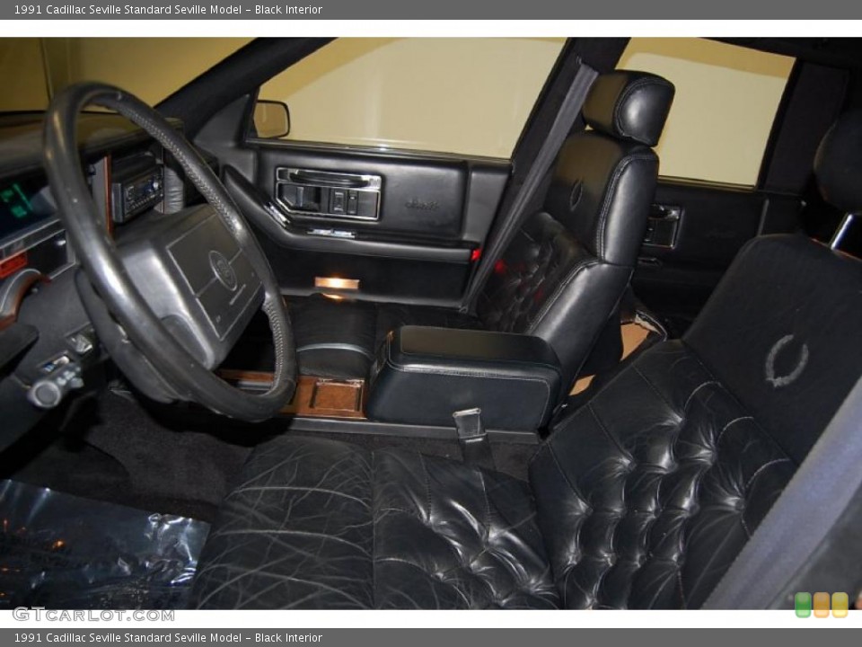 Black Interior Photo for the 1991 Cadillac Seville  #44829468