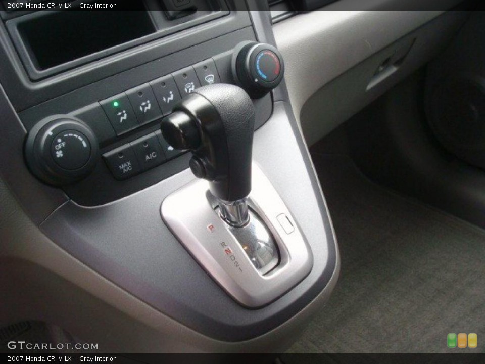 Gray Interior Transmission for the 2007 Honda CR-V LX #44837292