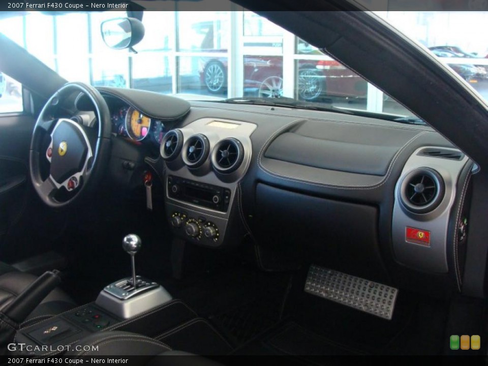 Nero Interior Dashboard for the 2007 Ferrari F430 Coupe #44844692