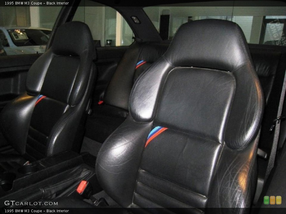 Black Interior Photo for the 1995 BMW M3 Coupe #44845876