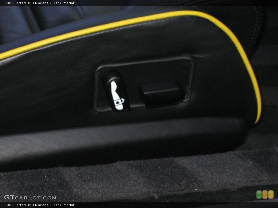 Black Interior Controls for the 2002 Ferrari 360 Modena #44846852