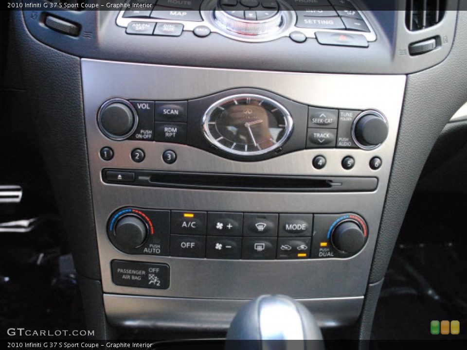 Graphite Interior Controls for the 2010 Infiniti G 37 S Sport Coupe #44867768