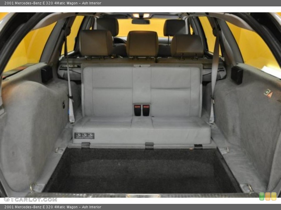 Ash Interior Photo for the 2001 Mercedes-Benz E 320 4Matic Wagon #44872101